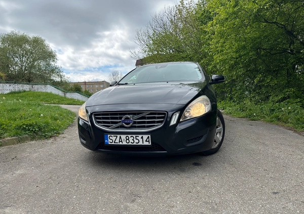 Volvo V60 cena 24650 przebieg: 306000, rok produkcji 2012 z Mikołajki małe 56